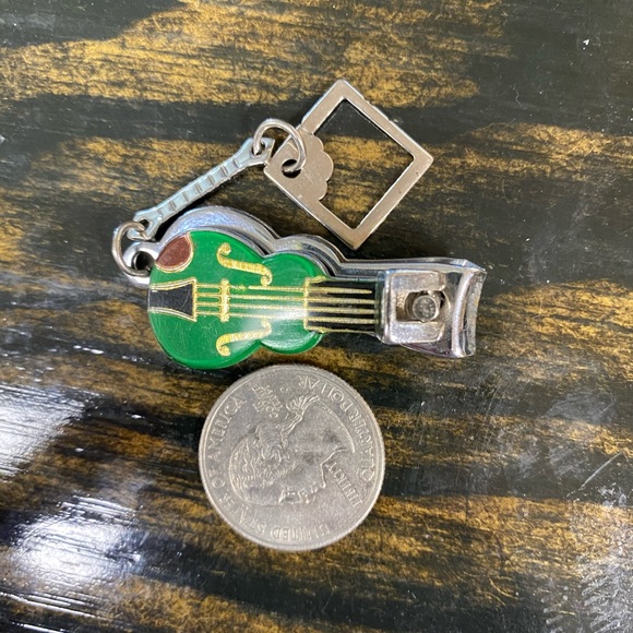 Guitar nail clipper. - Picture 1 of 3